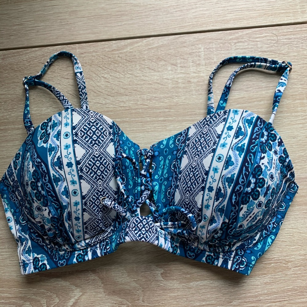 bikini top